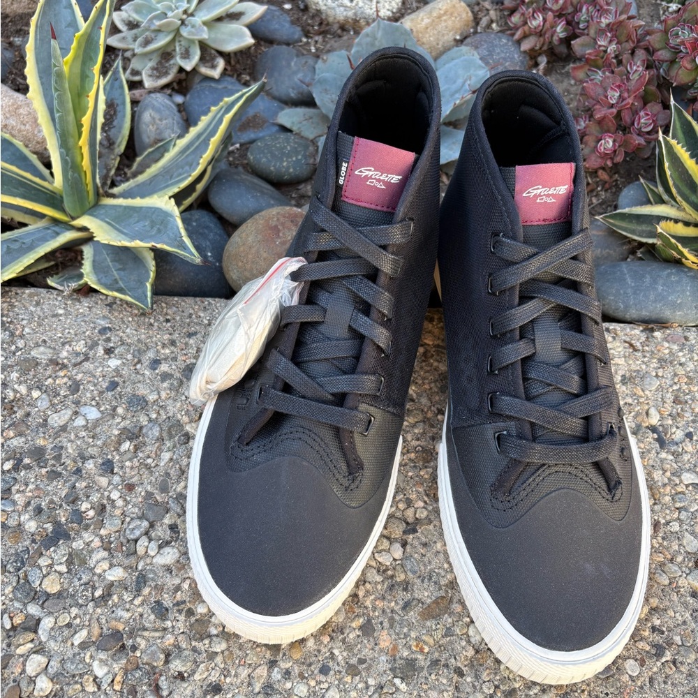 Globe Gilette Mid Black Sneakers Men’s Size 10.5 - Picture 8 of 17